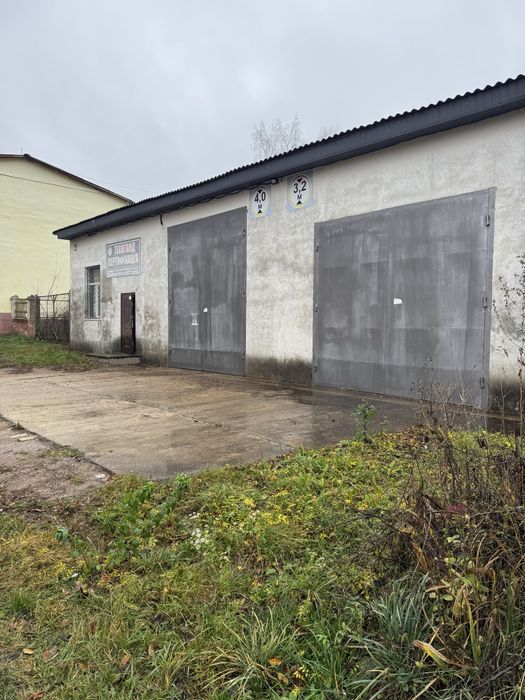 Станція технічного обслуговування , склад ,