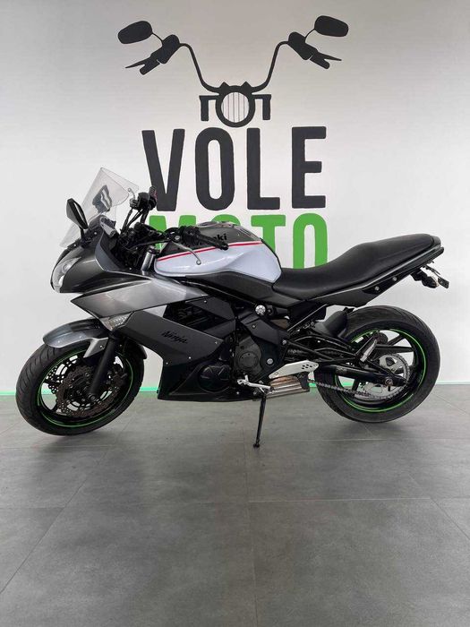 Мотоцикл Kawasaki Ninja 400R