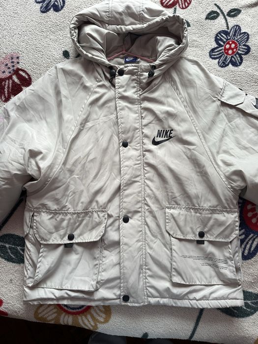 Куртка Nike ідеальний стан