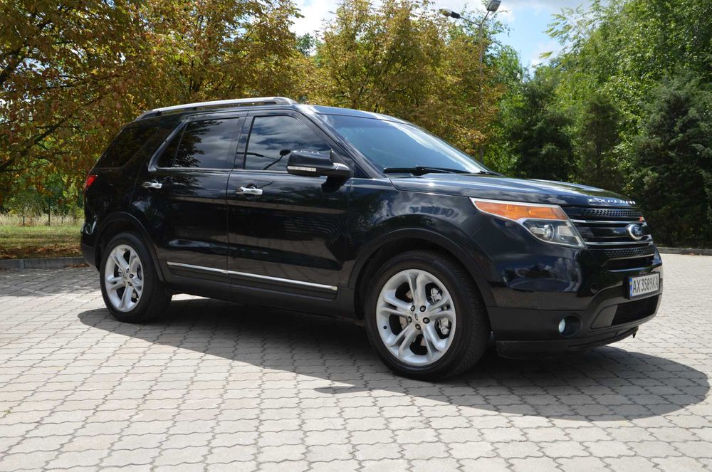 Продам FORD EXPLORER 2013 года выпуска