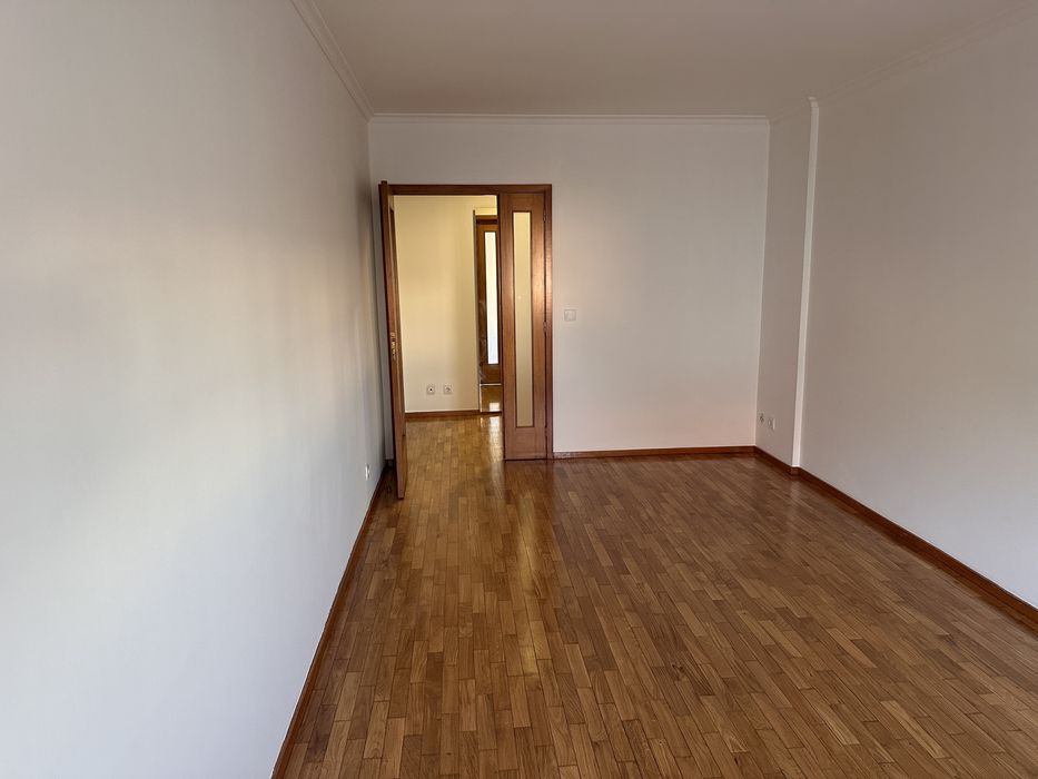 T2 REMODELADO NO AMIAL – Porto | Para estudantes