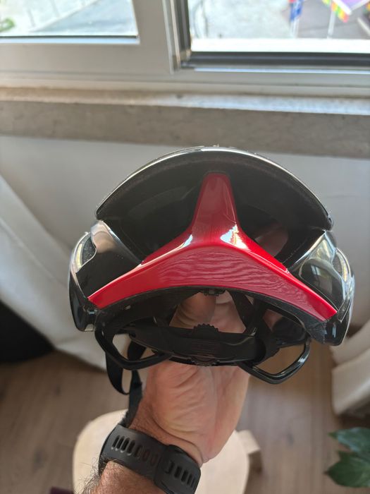 Capacete de ciclismo Abus gamechanger equipa Tudor
