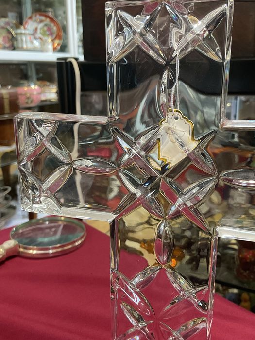 Crucifixo em cristal 26x15 cm.  Mais anúncios abaixo