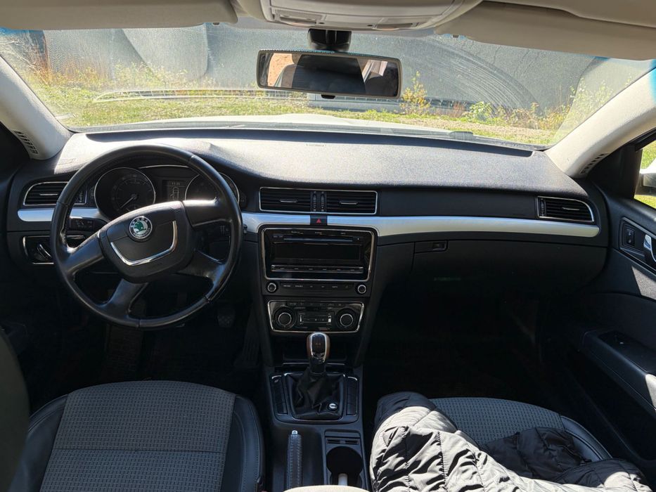 Skoda superb 2012