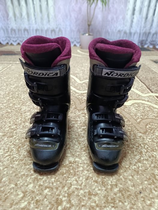 гірськолижні черевики  Nordica Next 68