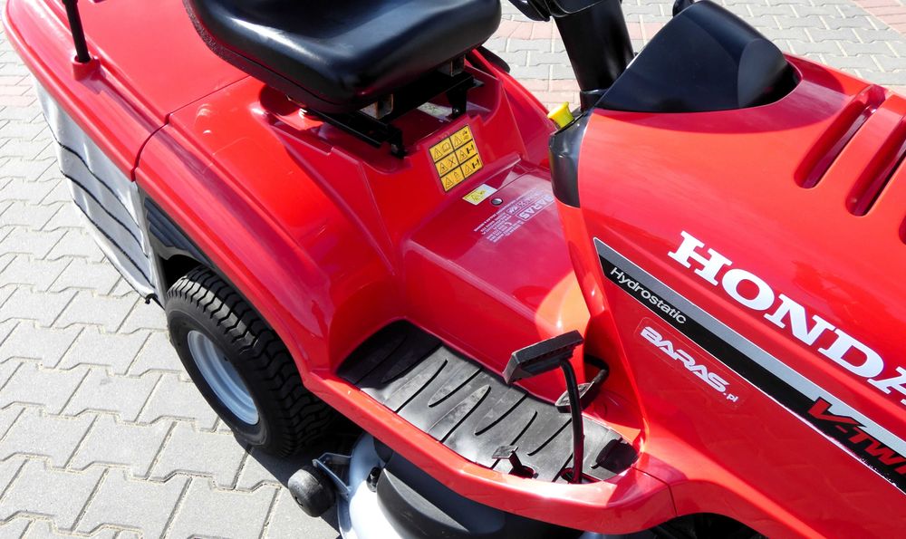 Traktorek kosiarka HONDA 2417 2 Cylindry (230403.6) - Baras