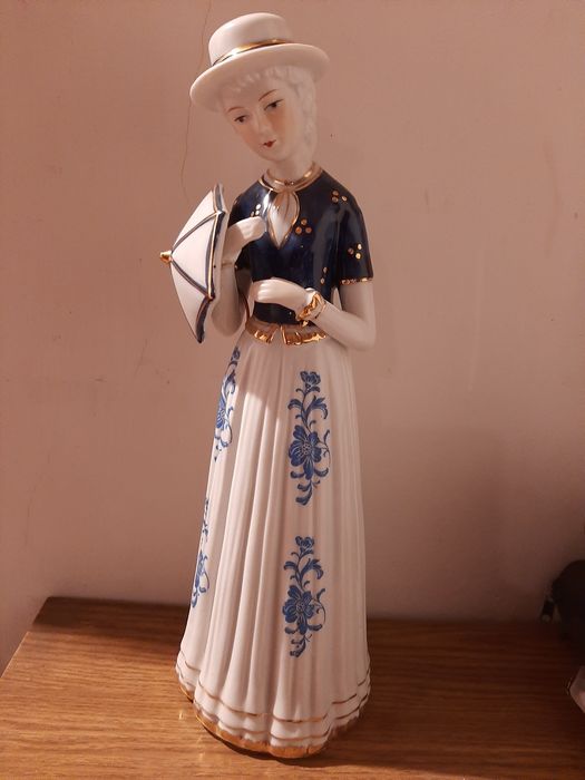 Porcelanowa figurka