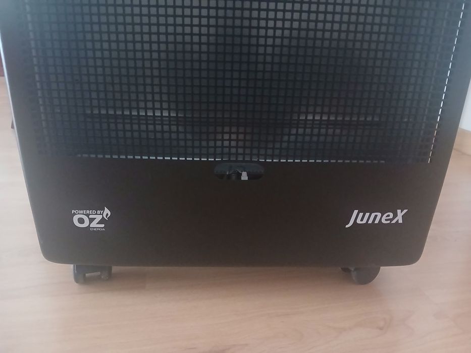 Aquecedor a gás Junex com garrafa incluida