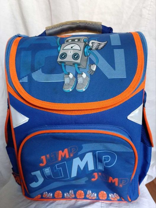 Шкільний рюкзак (портфель)