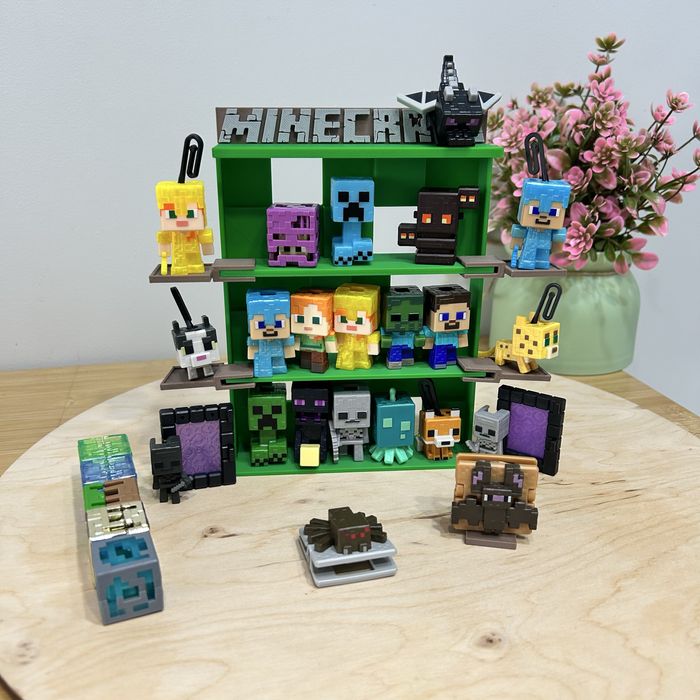 Міні поличка для фігурок Minecraft із kinder joy