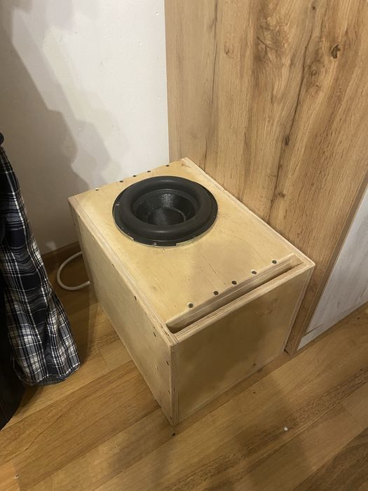 Сабуфер 8 дюймов