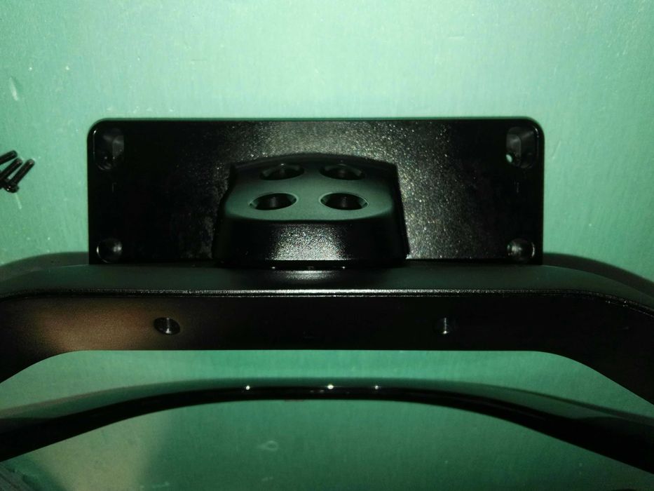 LG 32" TV Stand/Base for Model 32LN575 and Others64740590411265122