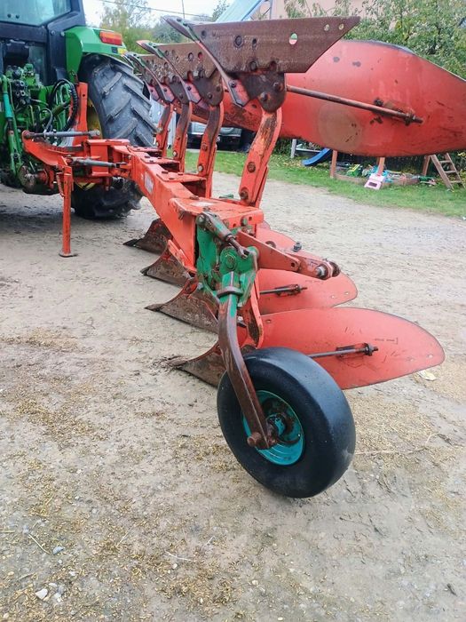 Pług Kverneland LD85