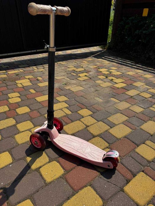 Дитячі самокати Best Scooter
