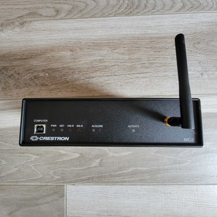 Crestron MC3 jednostka centralna systemu sterowania KNX.