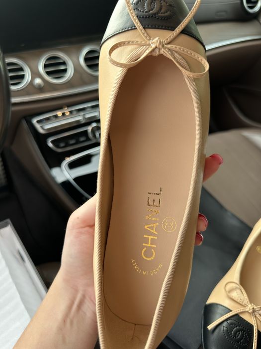 Балетки Chanel , шкіряні