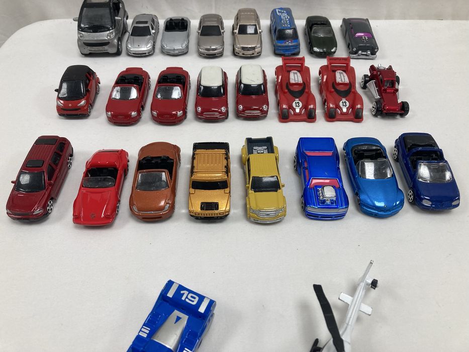 Lote 26 miniaturas Maisto