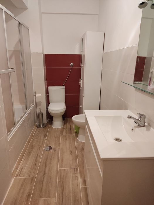 Quarto para rapaz calçada alta