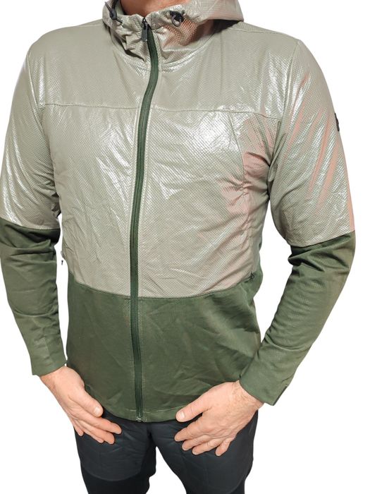 Super model lekkiej kurtki Under Armour Cold-Gear rozm XL