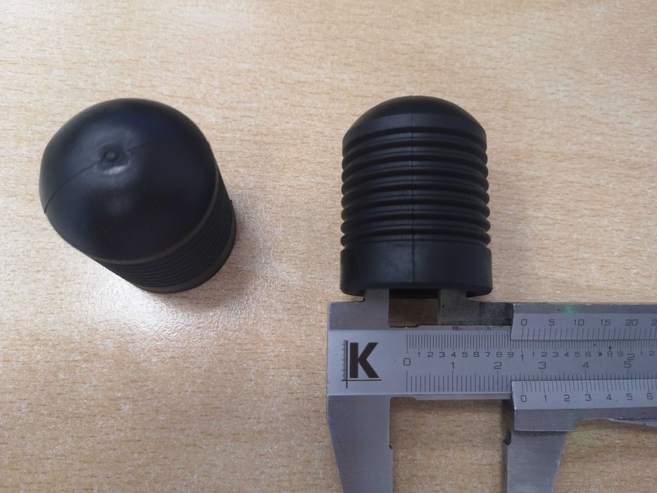 Zaślepka rury fi 25 mm plastik twarda guma