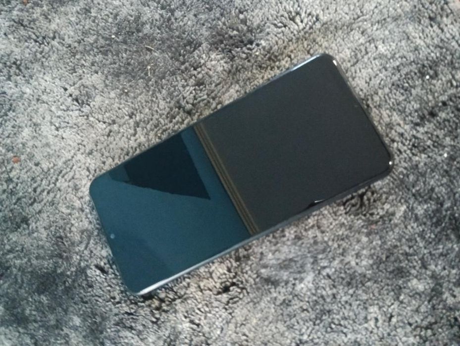 Продам телефон самсунг