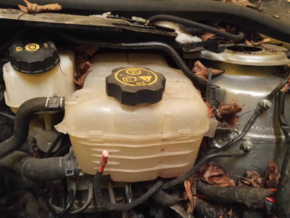 Zbiorniczek płynu chłodzącego opel astra j