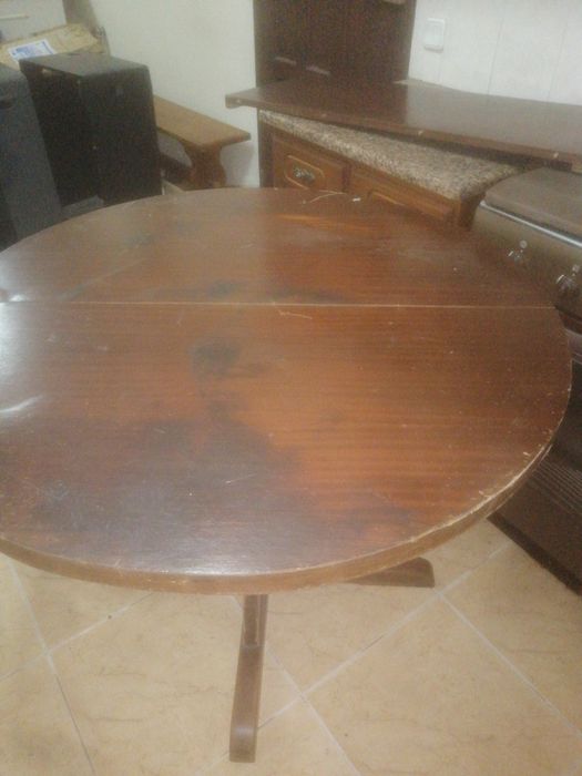 Mesa redonda ou oval extensível com 1,06 metro ou oval, 1,64m em cereg