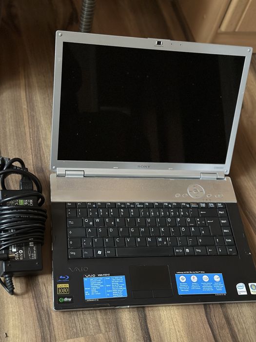 Laptopy Sovy Vaio z Bluray x2, laptop Toshiba