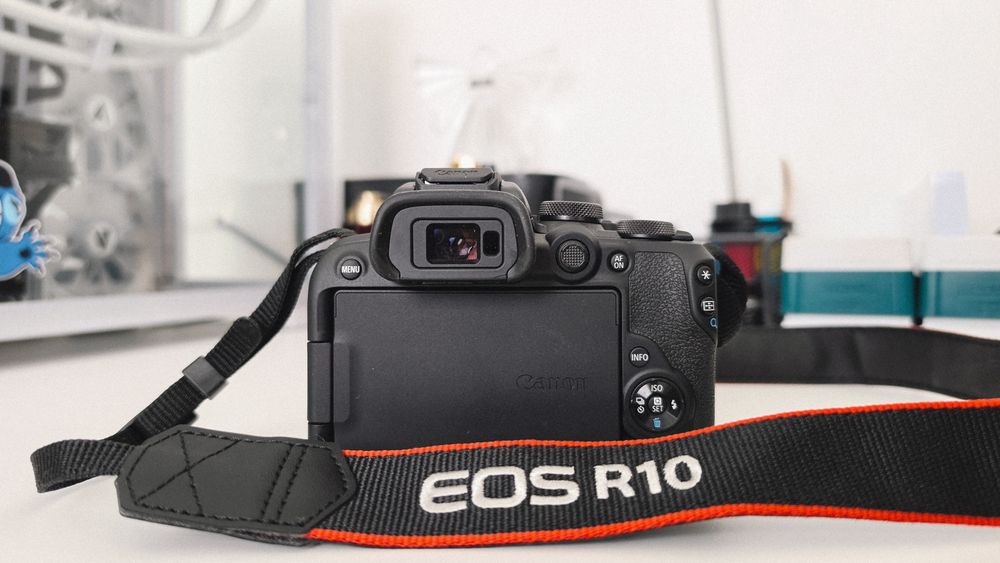 Canon EOS R10 - Nova / Estado Impecável