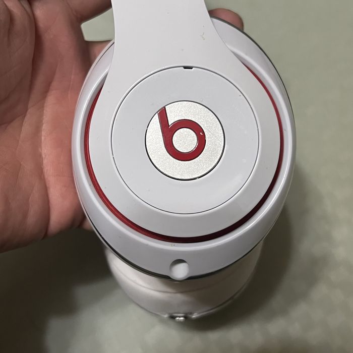 Beats Studio Wireless branco em perfeito estado