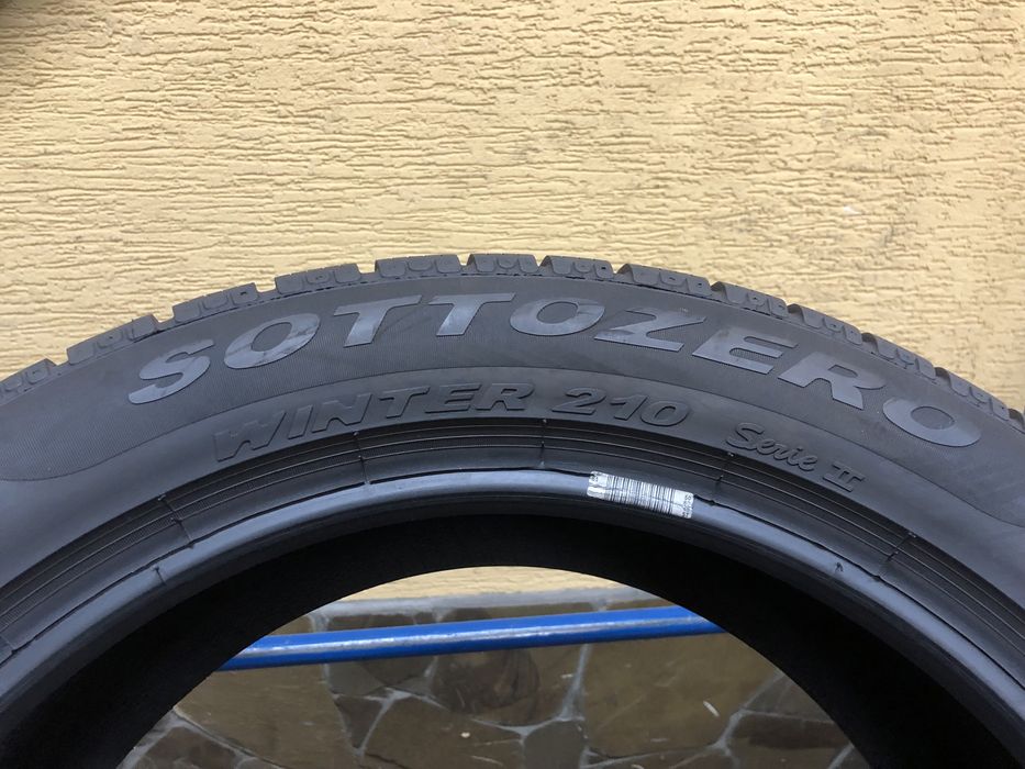 Зимові шини 235/50 R19 (103H) PIRELLI