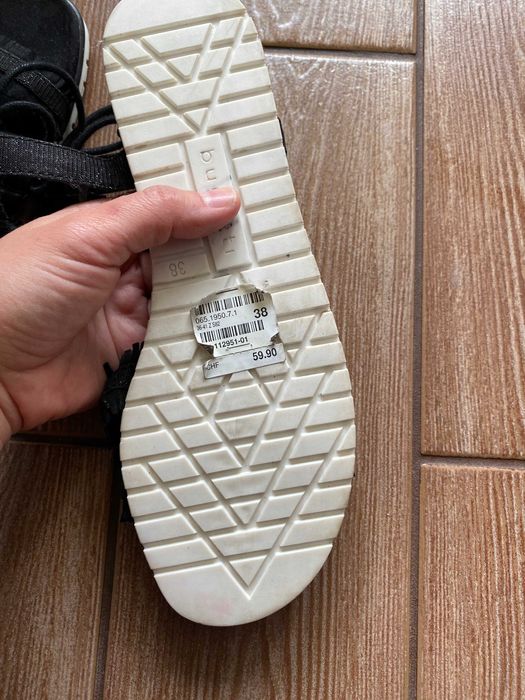 Шикарные босоножки Bugatti, 38