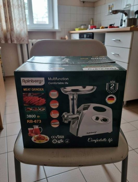 М'ясорубка електрична 3800 Вт потужна з соковижималкою насадки