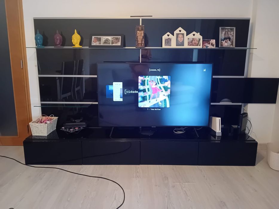 Móvel sala ikea preto espelhado