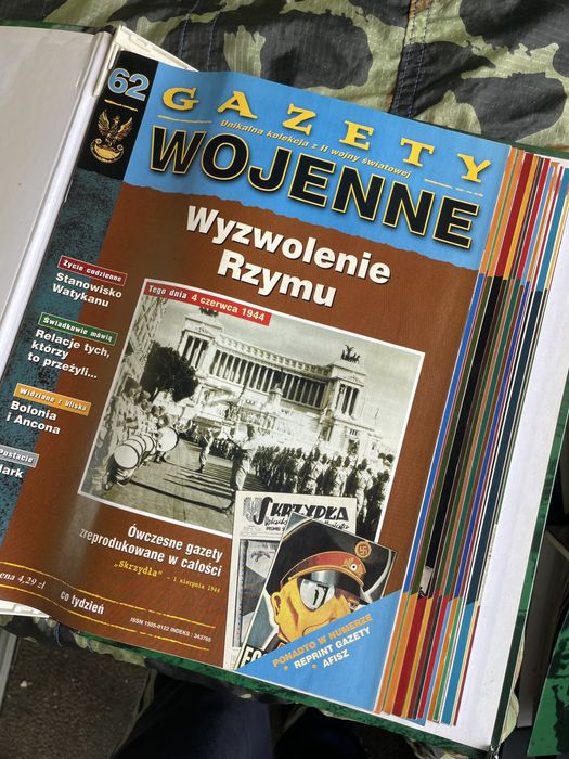 107 numerów Gazety wojenne zestaw gazet w segregatorach
