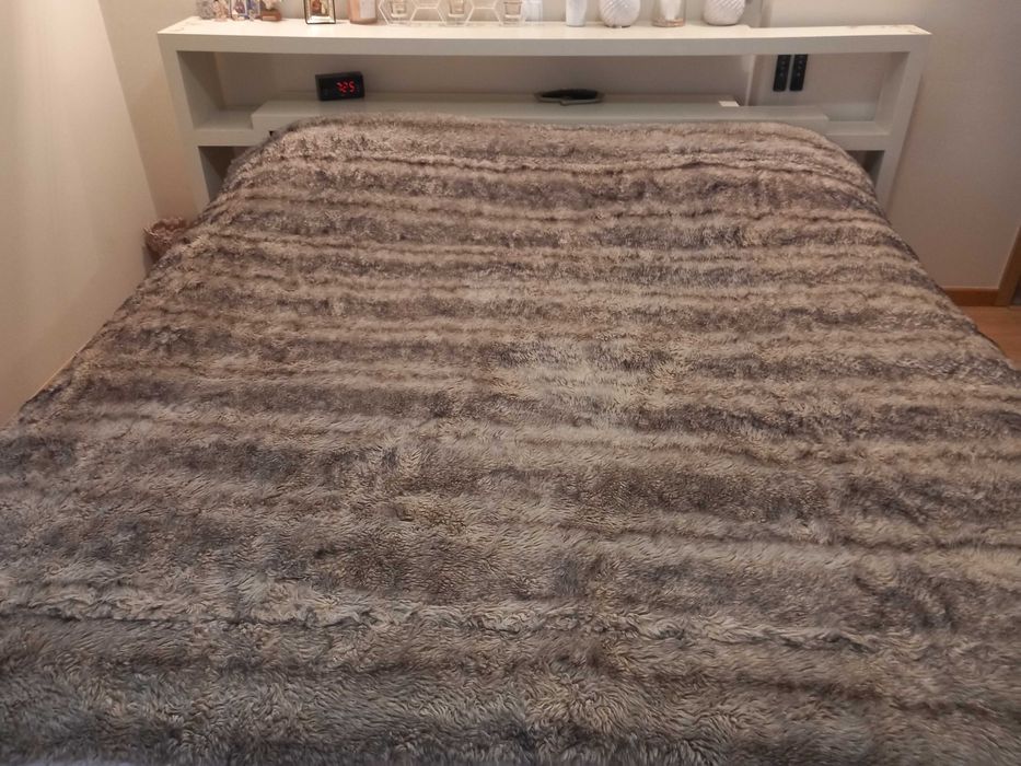 Manta em pelo,2.20m ×2.40m