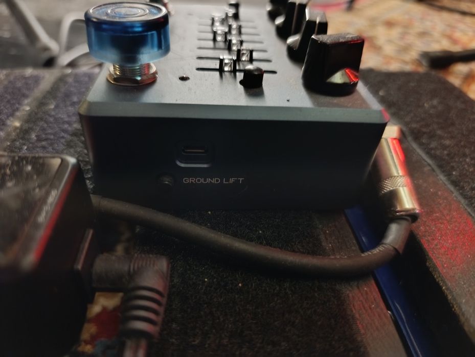 Darkglass Alpha Omega Ultra AUX Bass