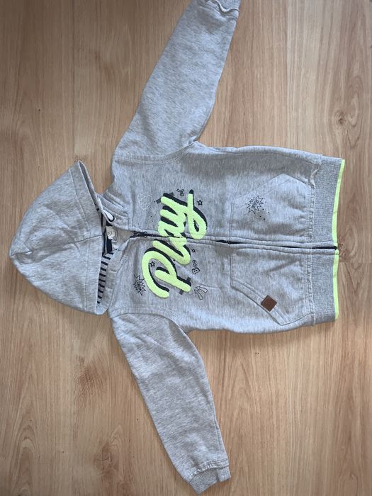 Bluza zapinana z kapturem
