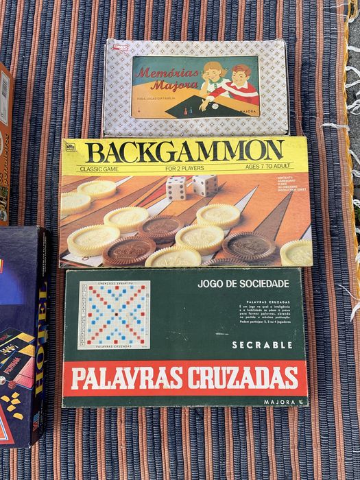 Vendo Jogos varios e puzzle