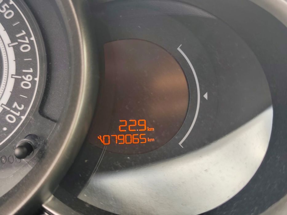 Citroen C3e 1.4 HDI caixa automática