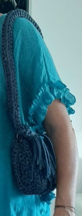 Mala azul em trapilho