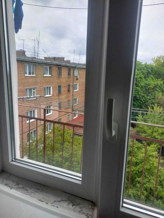 Здам кімнату в гуртожитку р-н Чайка.вул.В.Червонія.