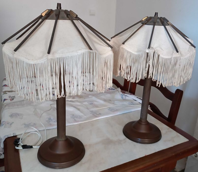 Par de candeeiros de mesa de cabeceira