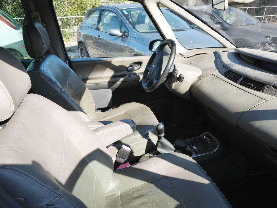 Renault Espace 2004 1.9dci turbo partido — photo 5