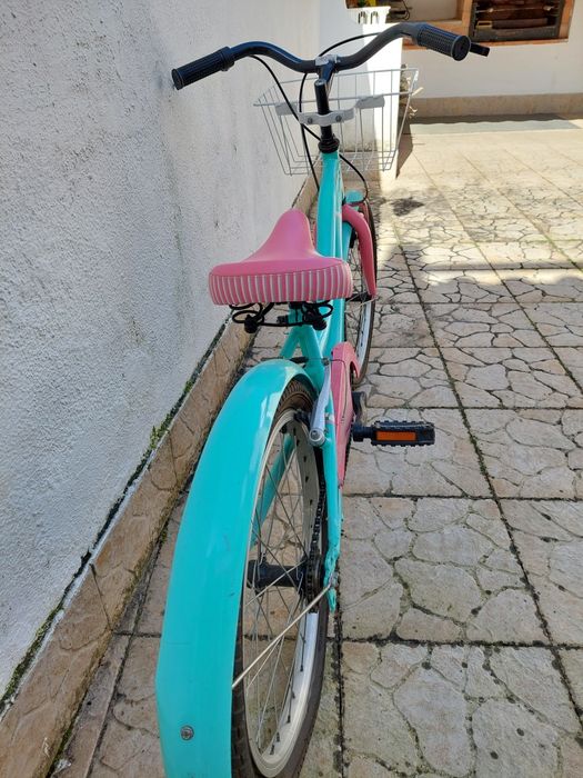 Bicicleta infantil pasteleira