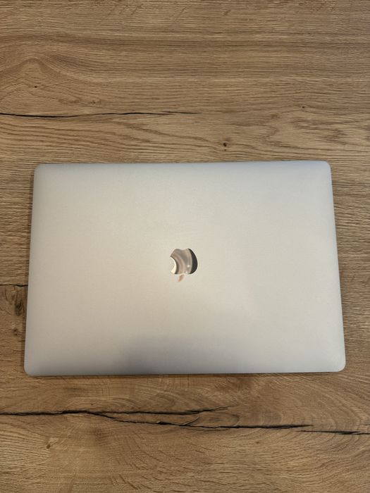Apple Macbook Pro 2017 (15 inch)