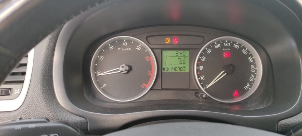 Skoda Fabia 1.2 gasolina