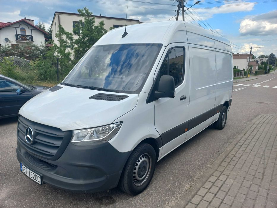 Samochód dostawczy BUS na wynajem