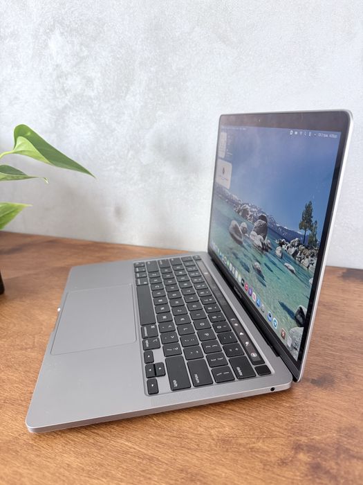 Macbook pro m2 98 циклів