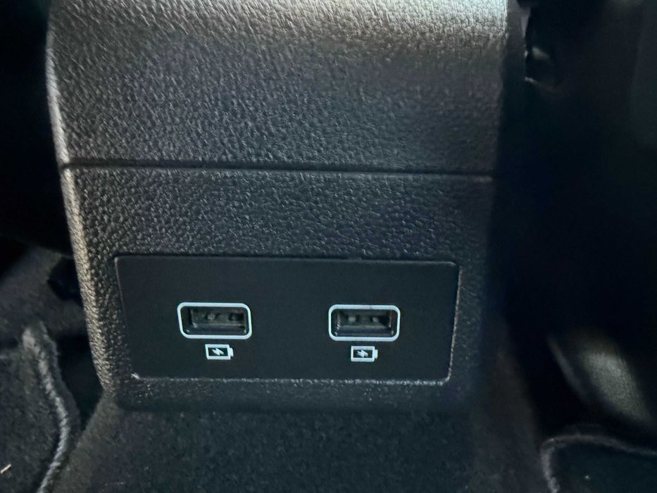 Renault Zoe 52 kWh Intens CCS IVA dedutivel 194,68€ mês